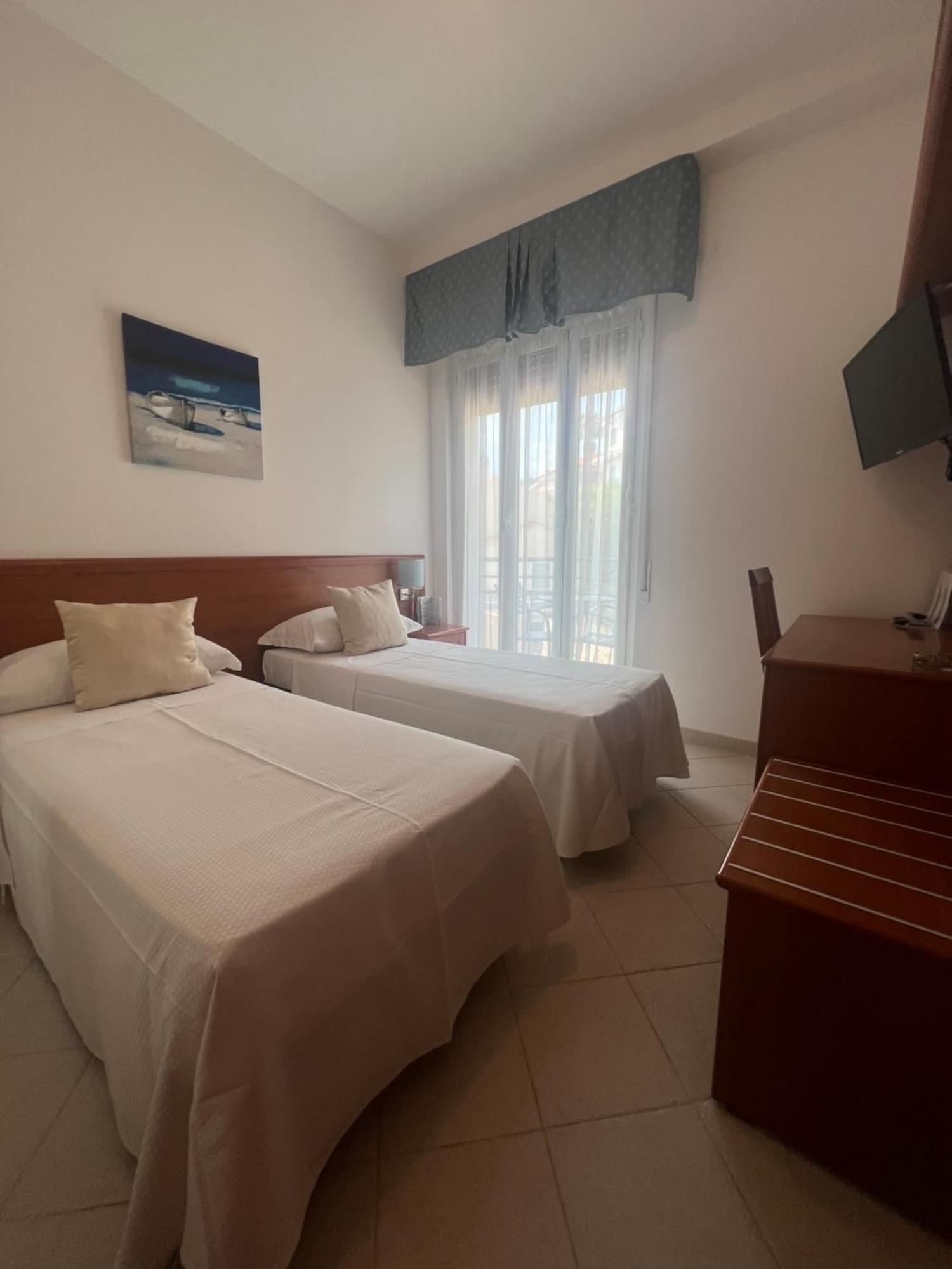 Hotel Noris فينالي ليغوري المظهر الخارجي الصورة